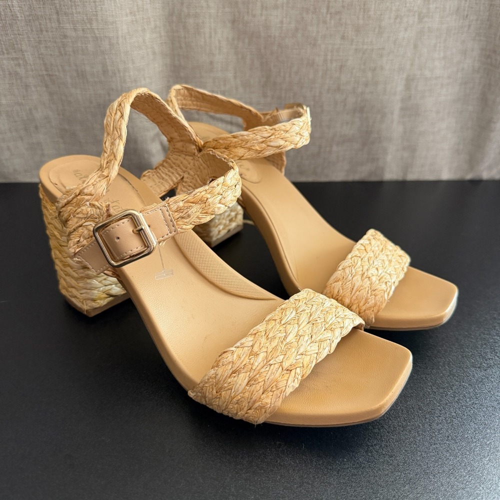 Altar'd State Sandals Womens US 7.5 Beige Ankle Strap Raffia Block Heels Coastal